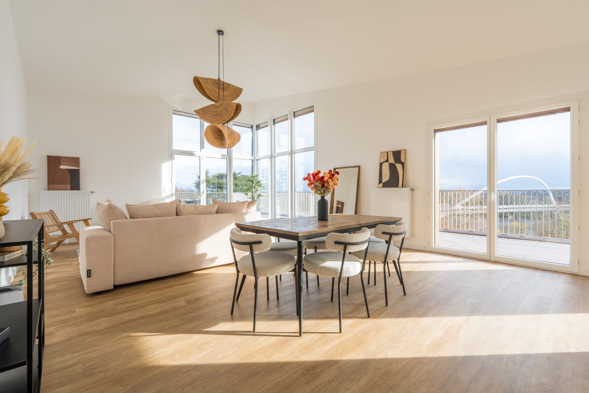 apartment 5 Rooms for sale on ORLEANS (45000)