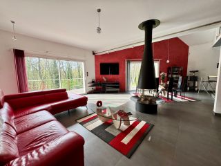 house 7 Rooms for sale on LA CHAPELLE ST MESMIN (45380)