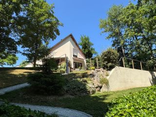 house 7 Rooms for sale on LA CHAPELLE ST MESMIN (45380)