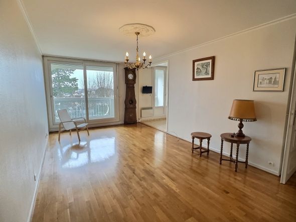 Sale Apartment Orléans 3&nbsp;Rooms 76.99&nbsp;m²