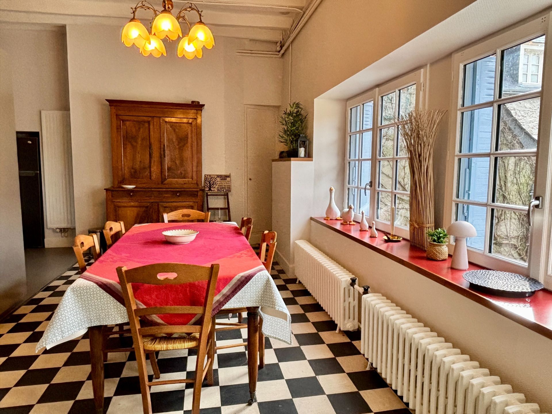 maison 17 Pièces en vente sur VEIGNE (37250)