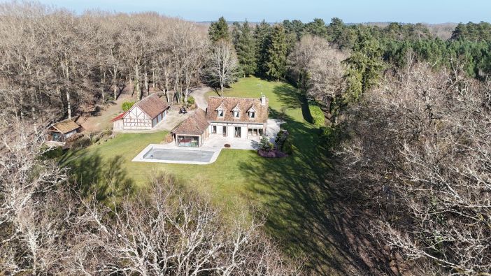 Sale House La Ferté-Saint-Aubin 7&nbsp;Rooms 200&nbsp;m²