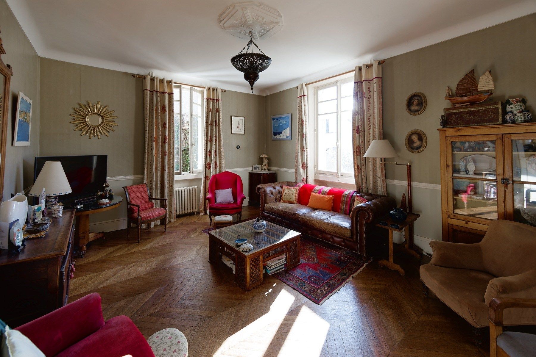 house 17 Rooms for sale on ST JEAN DE BRAYE (45800)