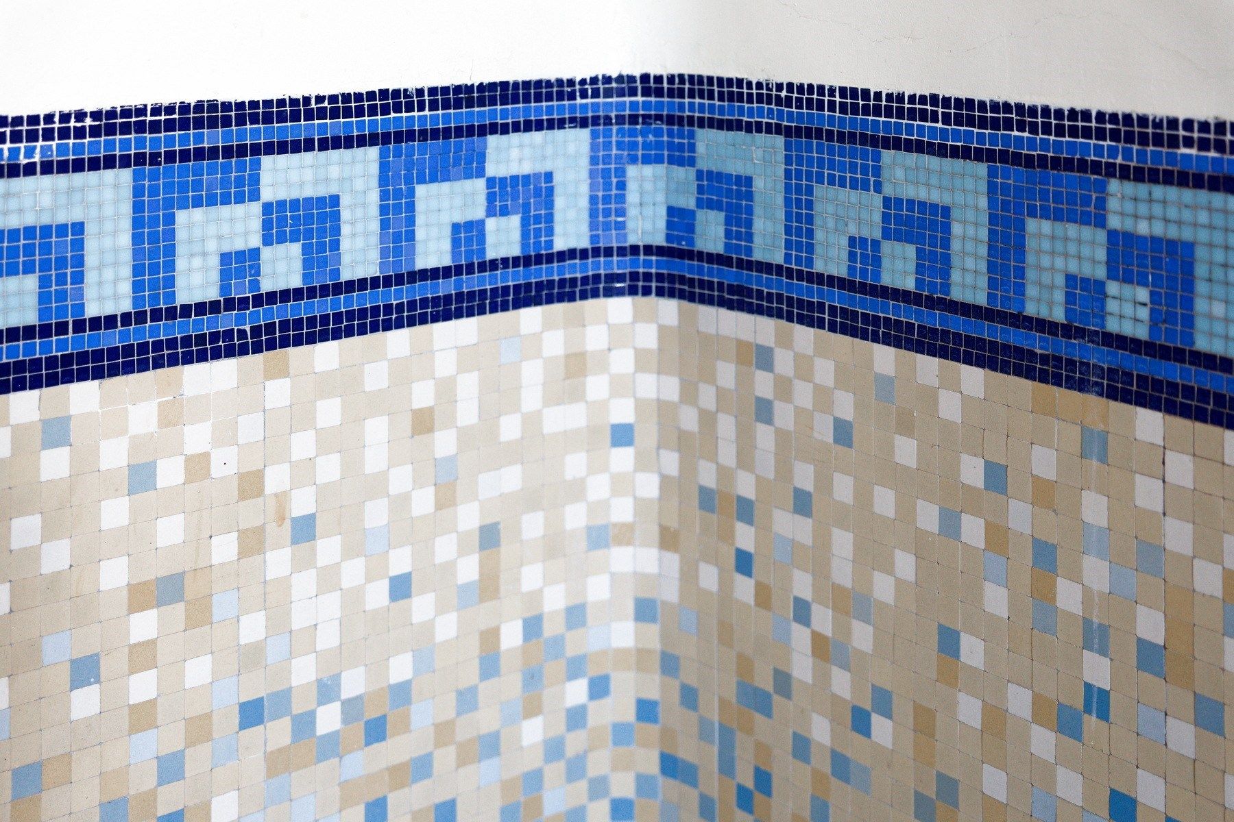 house 17 Rooms for sale on ST JEAN DE BRAYE (45800)