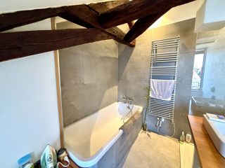 apartment 8 Rooms for sale on TOURS (37000)