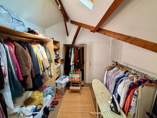 house 8 Rooms for sale on CHATELLERAULT (86100)