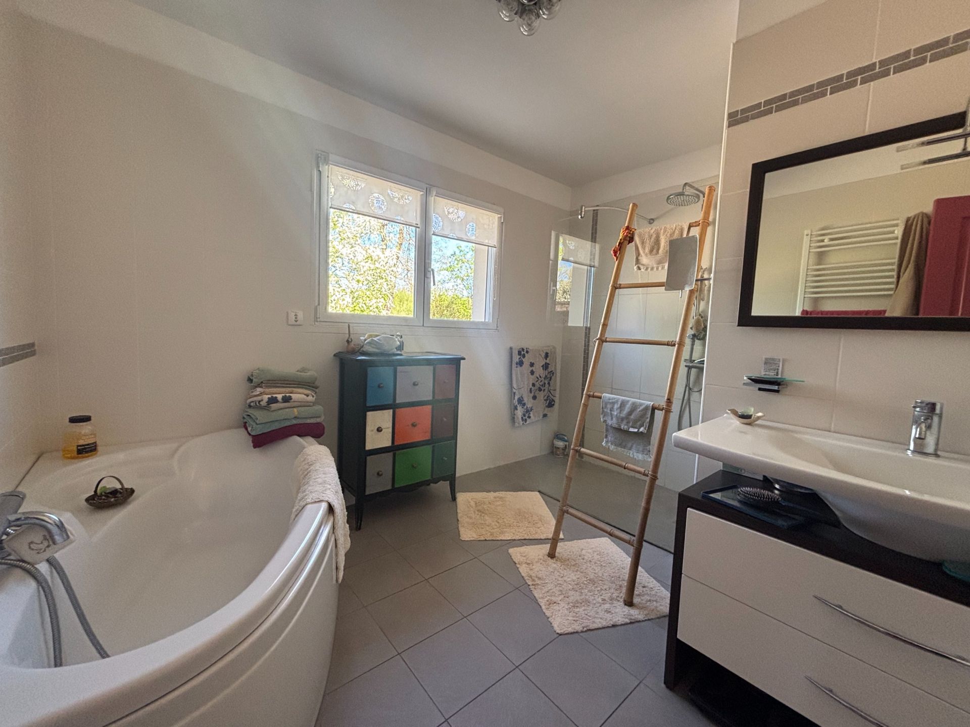 house 5 Rooms for sale on MEUNG SUR LOIRE (45130)