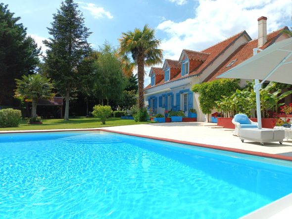 Vente Maison Chémery 9&nbsp;Pièces 230&nbsp;m²
