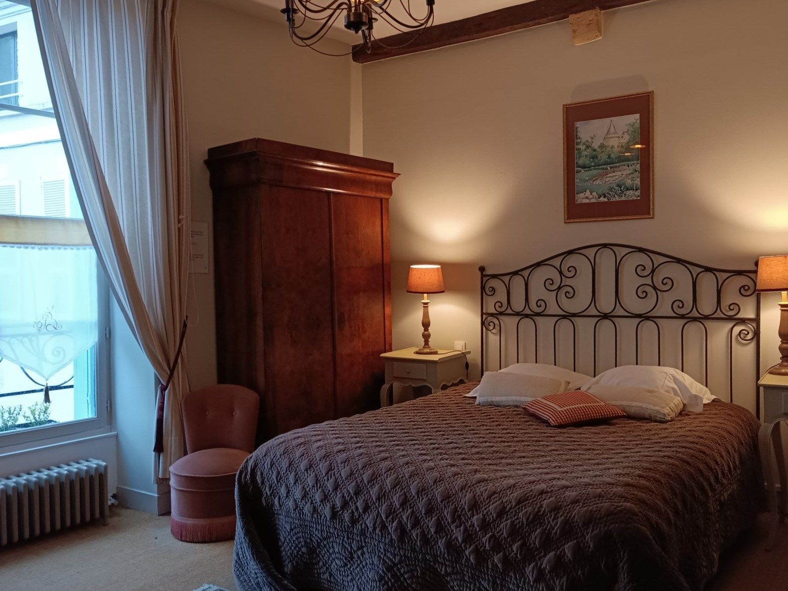 house 12 Rooms for sale on BLOIS (41000)