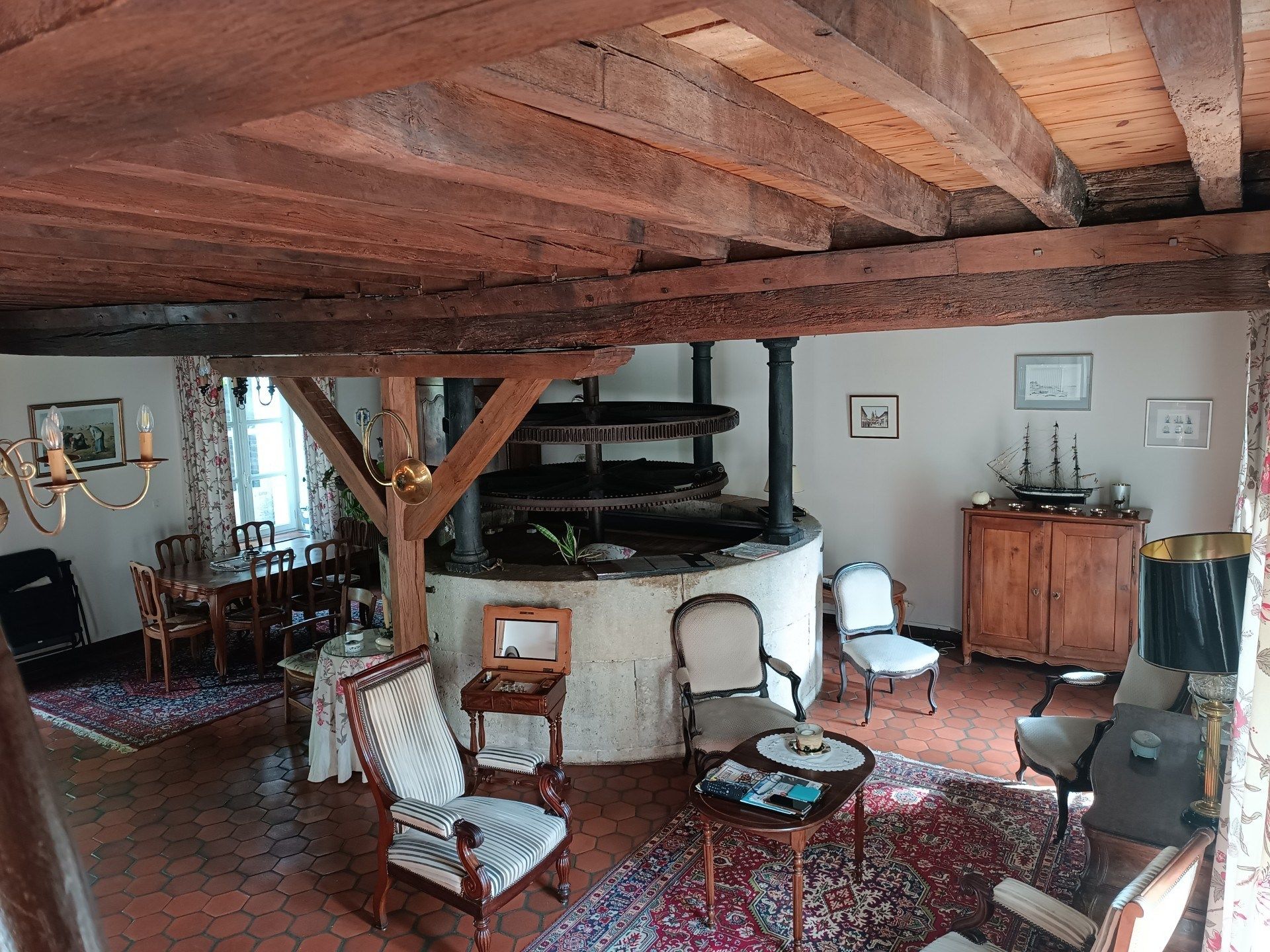 mill 8 Rooms for sale on VENDOME (41100)