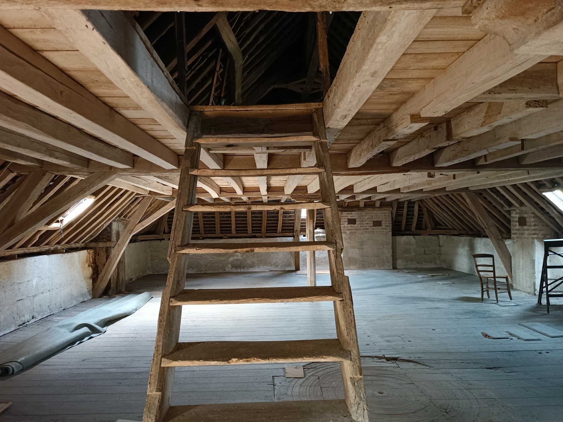 mill 8 Rooms for sale on VENDOME (41100)