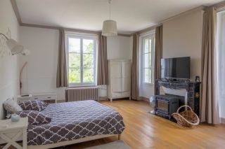 hunting estate 13 Rooms for sale on ISDES (45620)