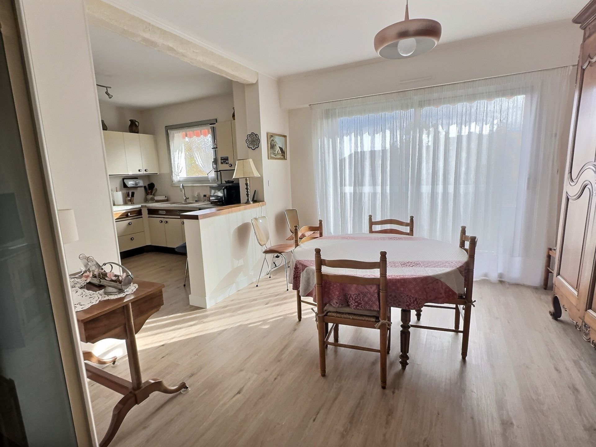 apartment 5 Rooms for sale on ORLEANS (45000)