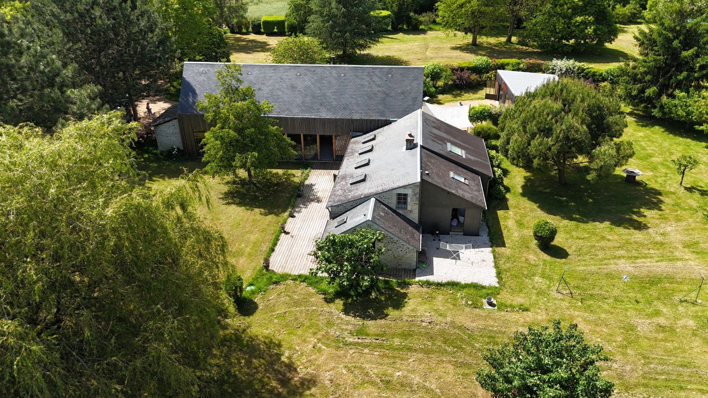 house 7 Rooms for sale on VOUVRAY (37210)