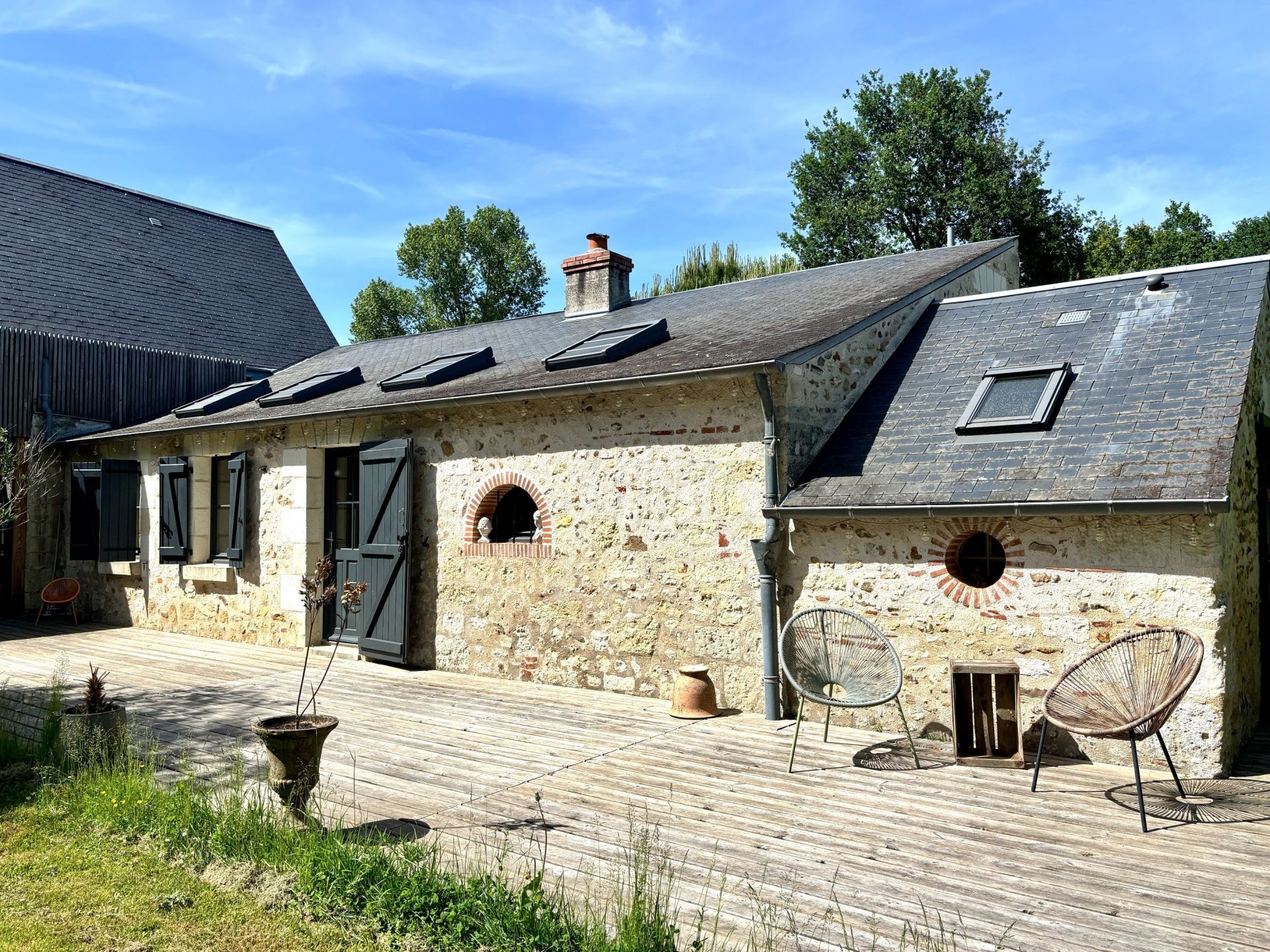 house 7 Rooms for sale on VOUVRAY (37210)