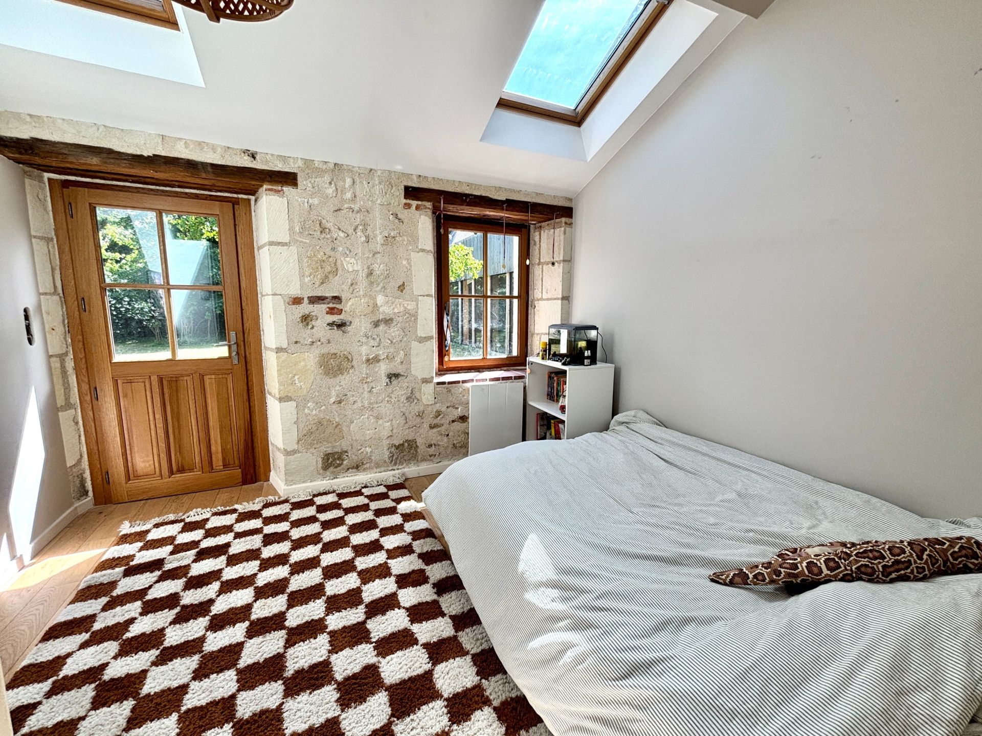 house 7 Rooms for sale on VOUVRAY (37210)