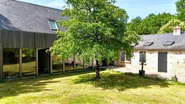 house 7 Rooms for sale on VOUVRAY (37210)