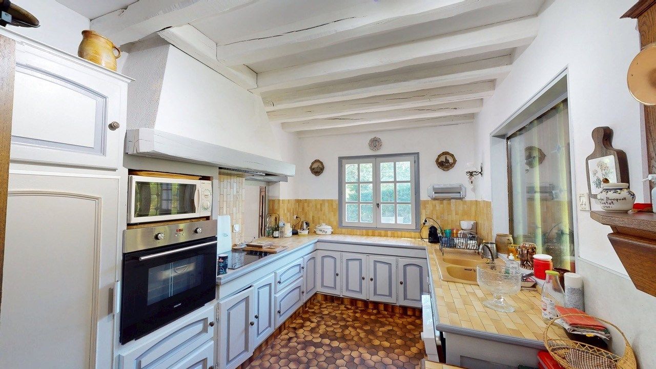 house 5 Rooms for sale on ORLEANS (45100)
