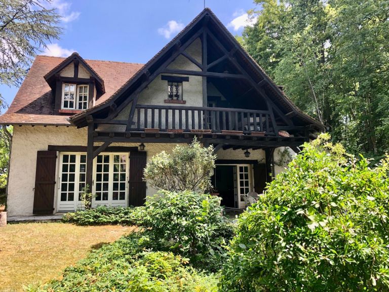 house 5 Rooms for sale on ORLEANS (45100)