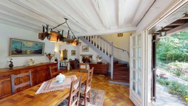 house 5 Rooms for sale on ORLEANS (45100)