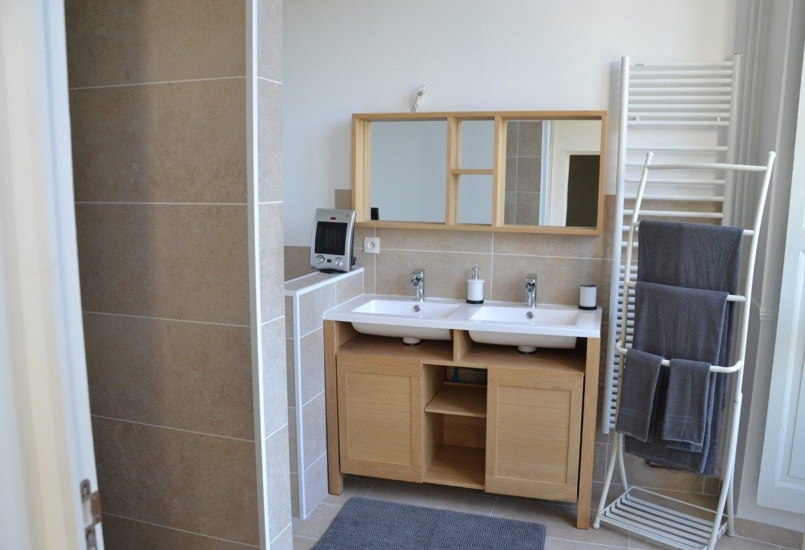 castle 17 Rooms for sale on AMBOISE (37400)