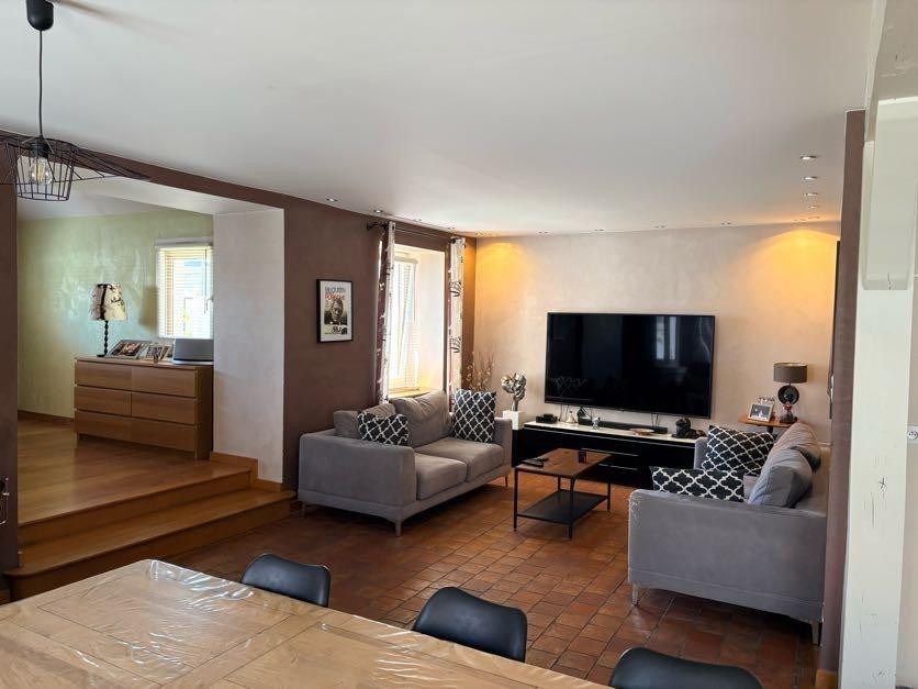 maison 10 Pièces en vente sur INGRE (45140)