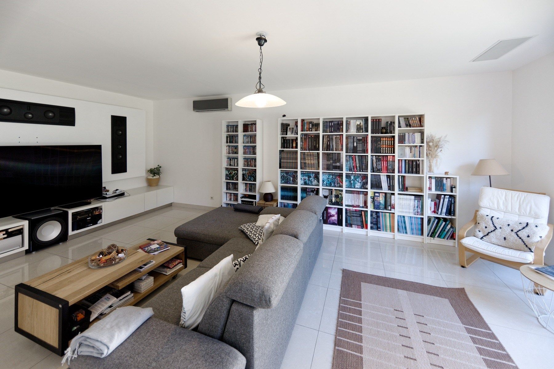 house 6 Rooms for sale on ORLEANS (45000)