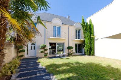 Sale House Orléans 6&nbsp;Rooms 197&nbsp;m²