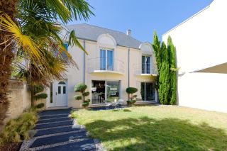 house 6 Rooms for sale on ORLEANS (45000)