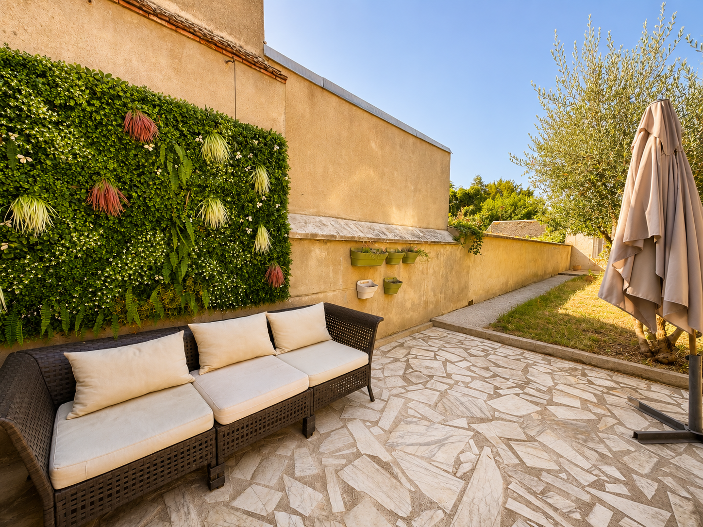 house 6 Rooms for sale on ORLEANS (45000)