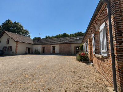 Sale House La Ferté-Saint-Aubin 13&nbsp;Rooms 349&nbsp;m²