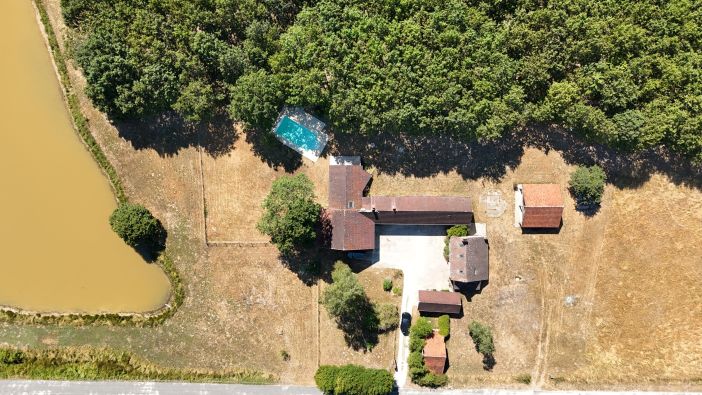 Vente Maison La Ferté-Saint-Aubin 13&nbsp;Pièces 349&nbsp;m²