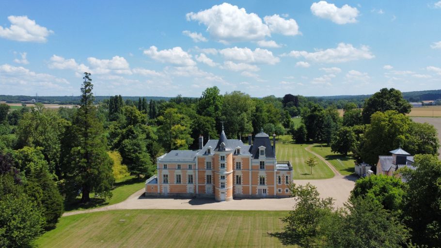 château 14 Pièces en vente sur CHINON (37500)