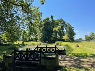 castle 14 Rooms for sale on CHINON (37500)