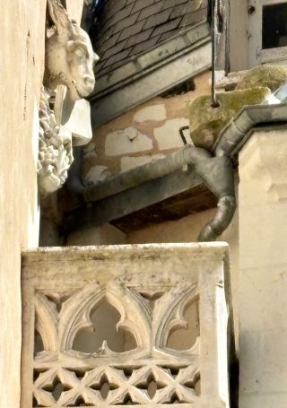castle 8 Rooms for sale on GENILLE (37460)