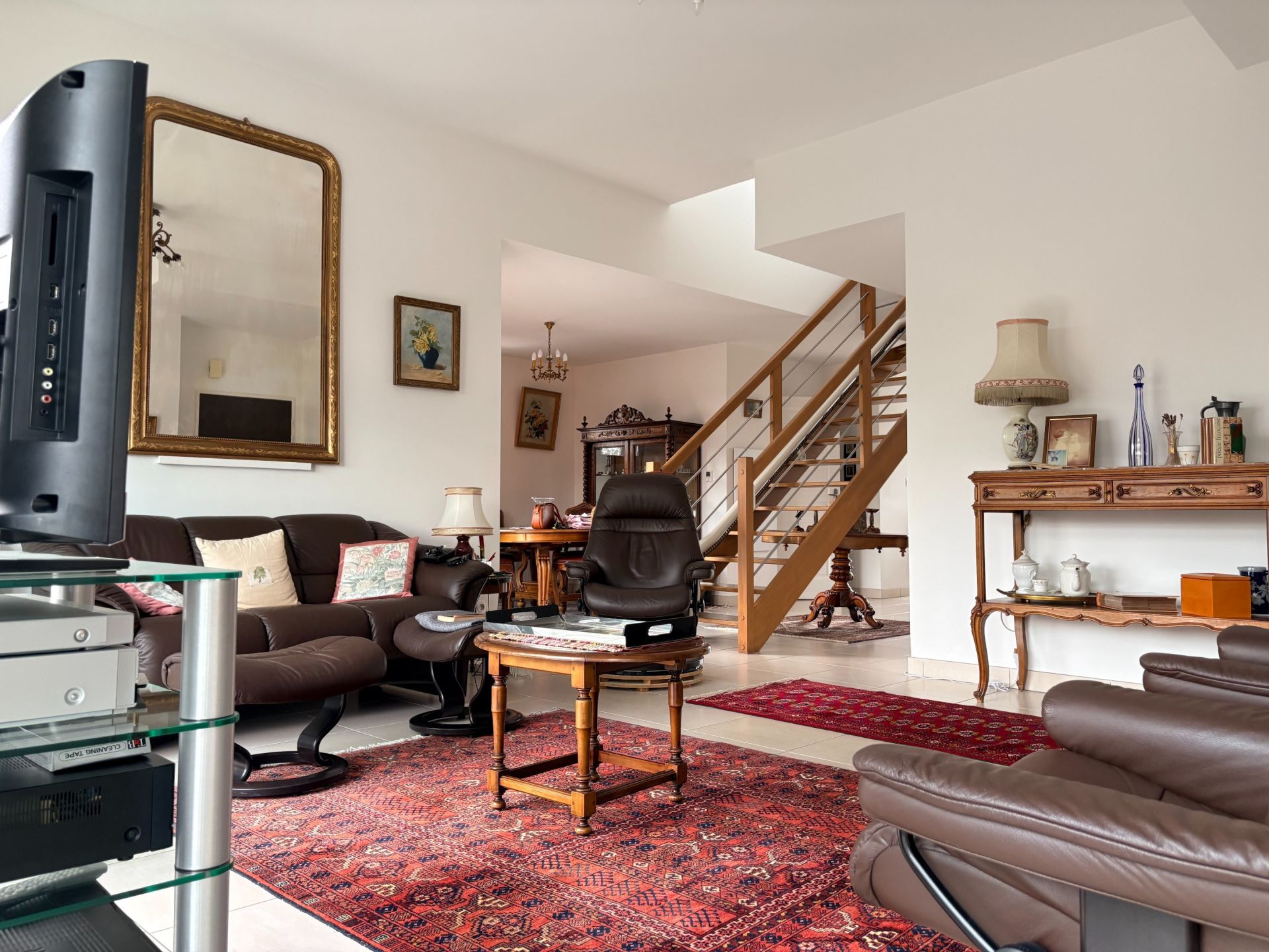 apartment 4 Rooms for sale on ORLEANS (45000)