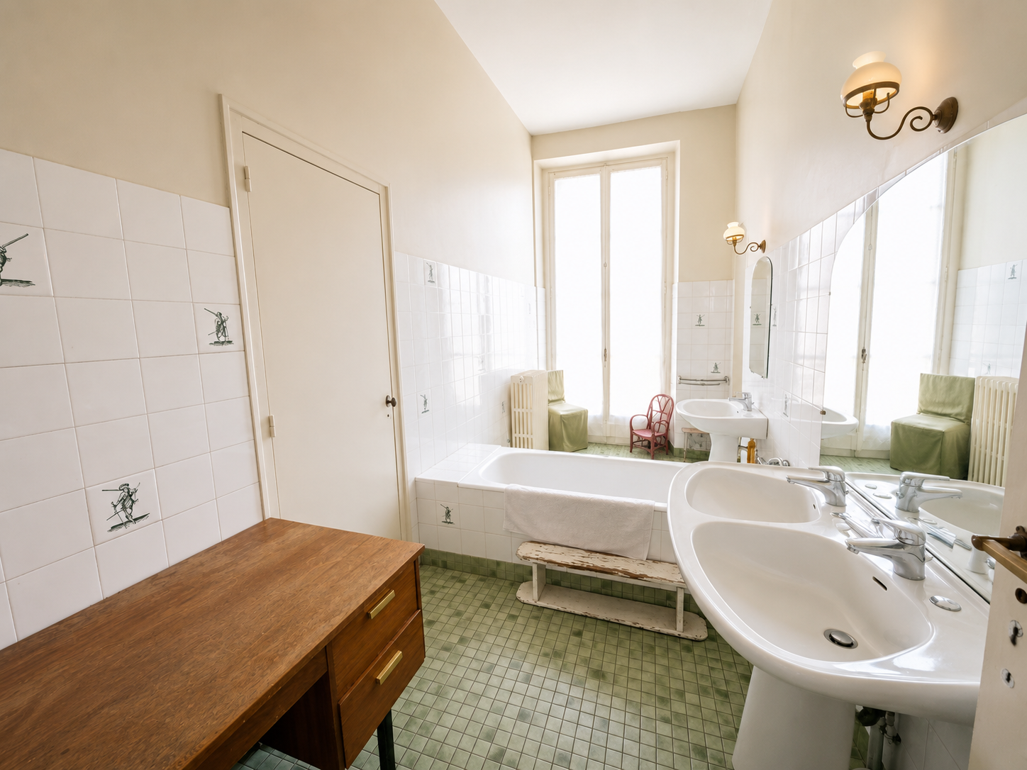 house 10 Rooms for sale on ORLEANS (45000)