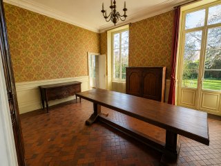 house 10 Rooms for sale on ORLEANS (45000)
