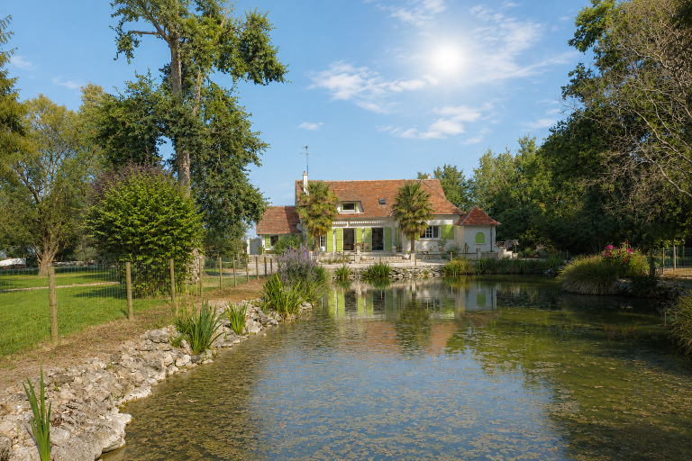 house 6 Rooms for sale on SUEVRES (41500)