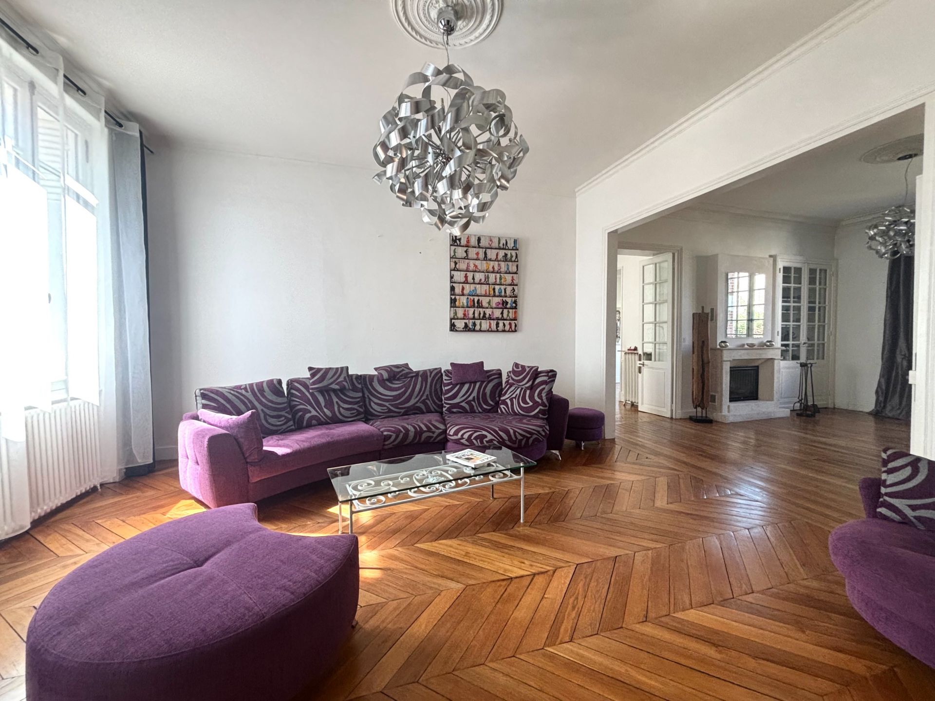 house 9 Rooms for sale on ORLEANS (45000)