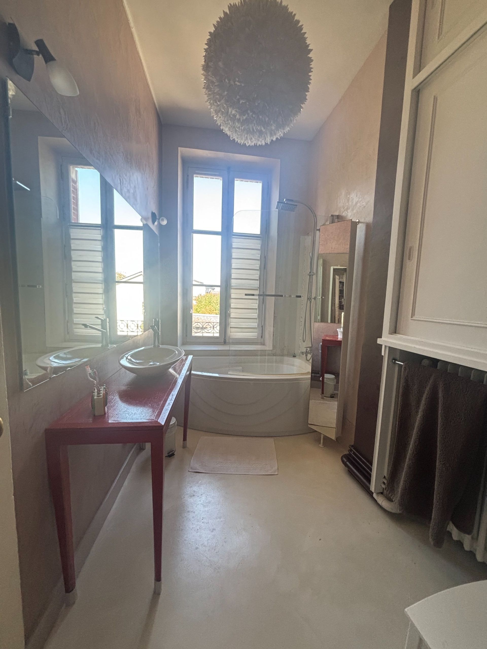 house 9 Rooms for sale on ORLEANS (45000)