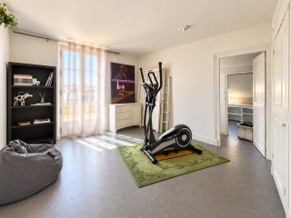house 9 Rooms for sale on ORLEANS (45000)