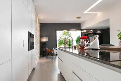 Sale Contemporary house Vineuil 9&nbsp;Rooms 259&nbsp;m²