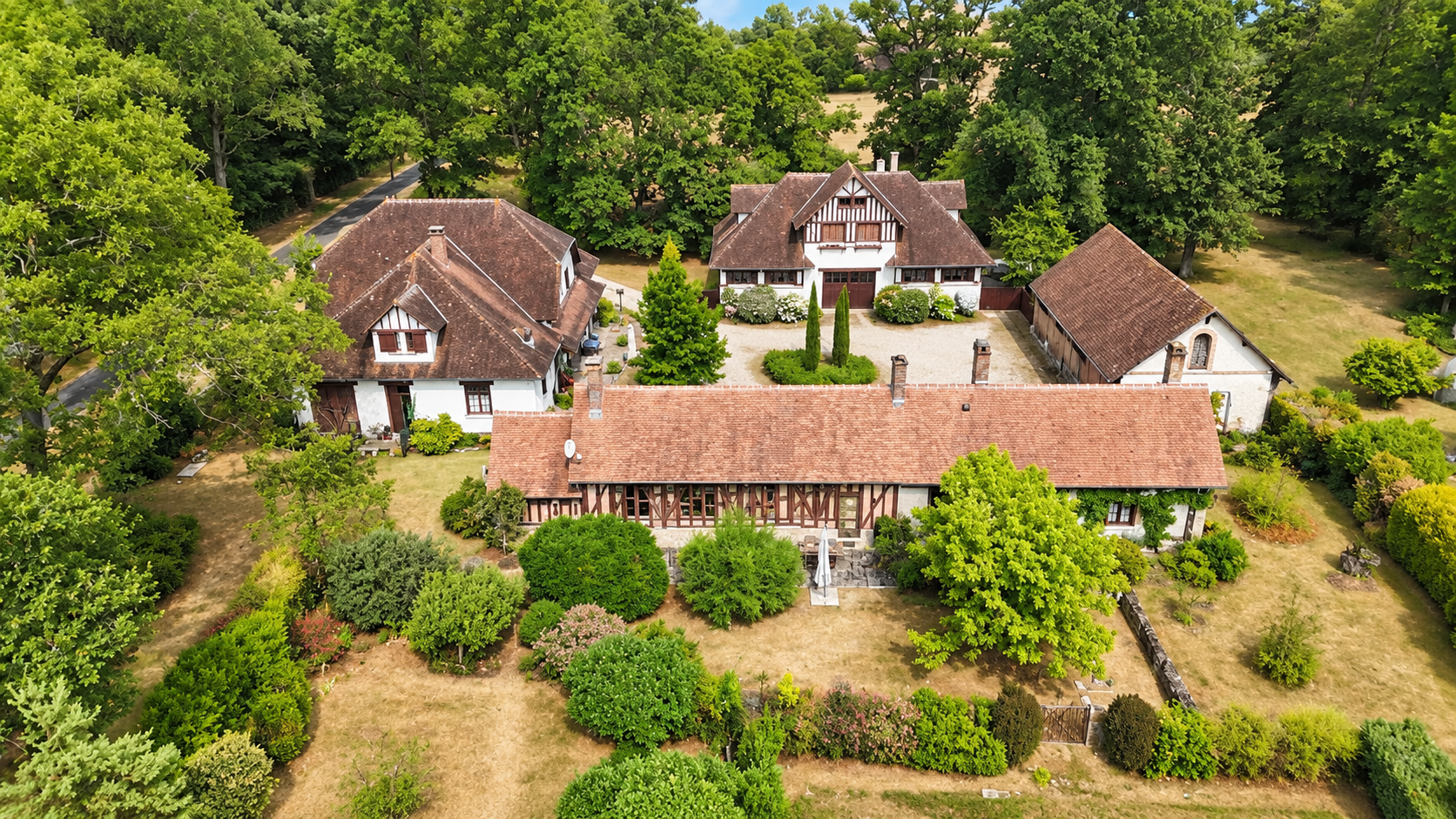 maison 21 Pièces en vente sur LIGNY LE RIBAULT (45240)