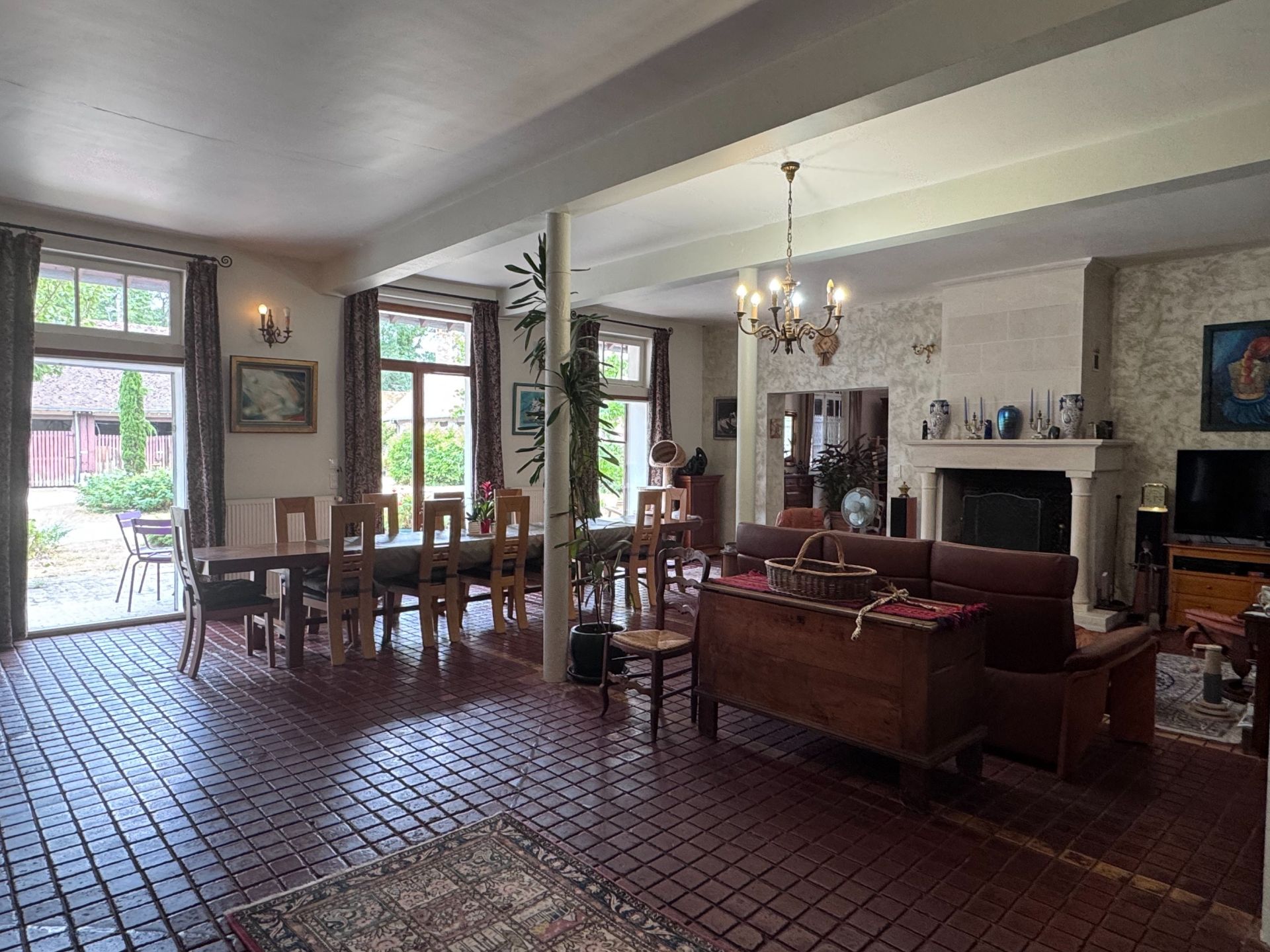 house 21 Rooms for sale on LIGNY LE RIBAULT (45240)