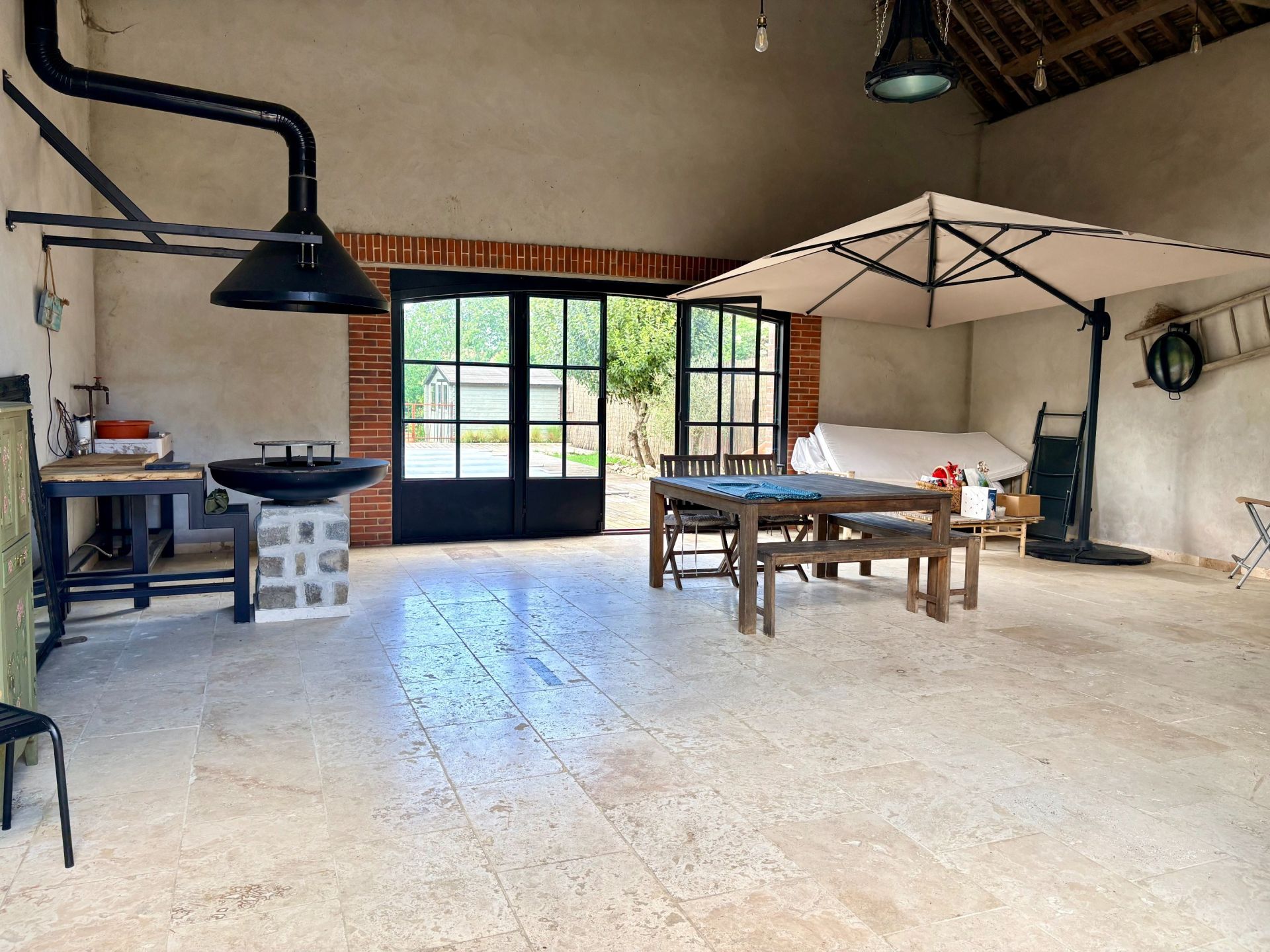 house 7 Rooms for sale on FERRIERES EN GATINAIS (45210)