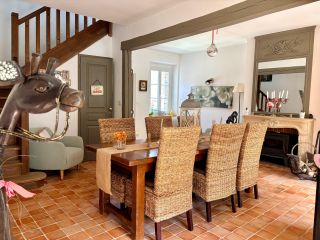 house 7 Rooms for sale on FERRIERES EN GATINAIS (45210)