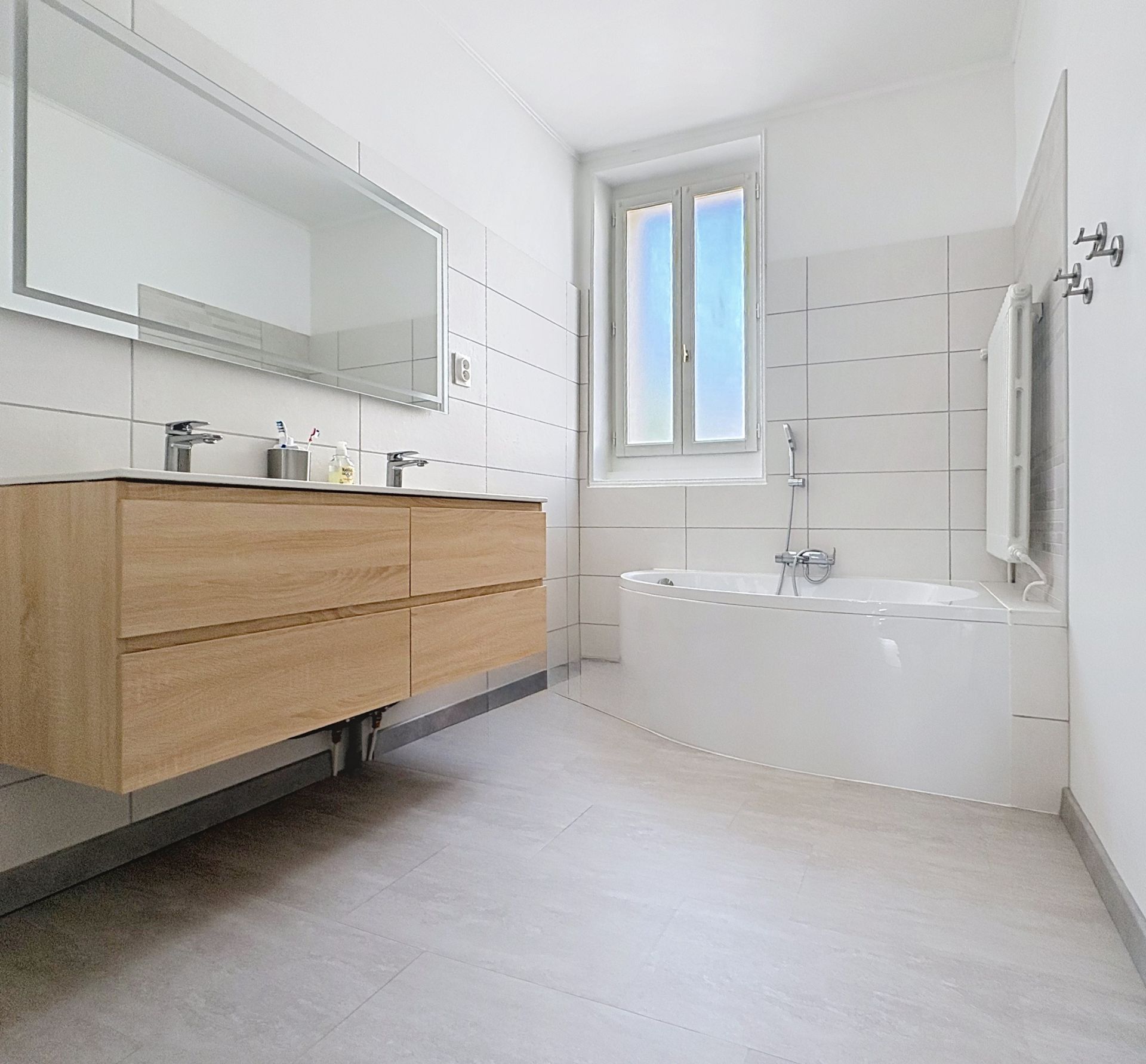 house 6 Rooms for sale on ORLEANS (45000)