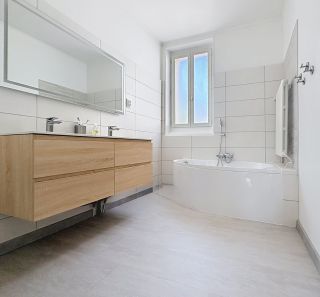 house 6 Rooms for sale on ORLEANS (45000)