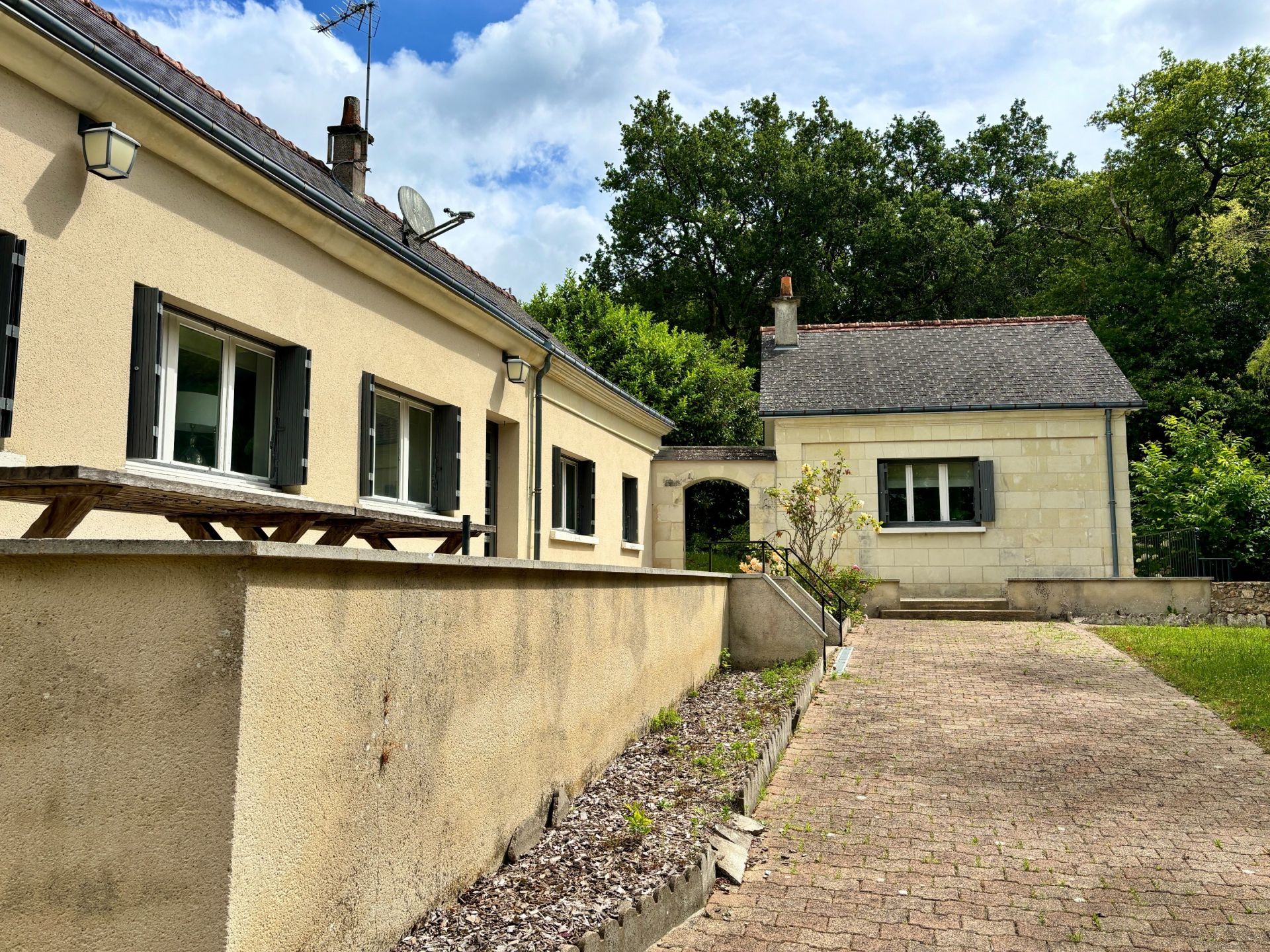 château 29 Pièces en vente sur BOURGUEIL (37140)